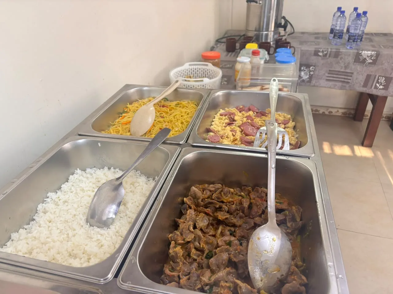 Restaurant de l'Anglicane Guest House — photo 20